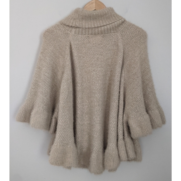 🆕 Anthropologie Ruffled Turtleneck Poncho in Beige - Picture 3 of 8